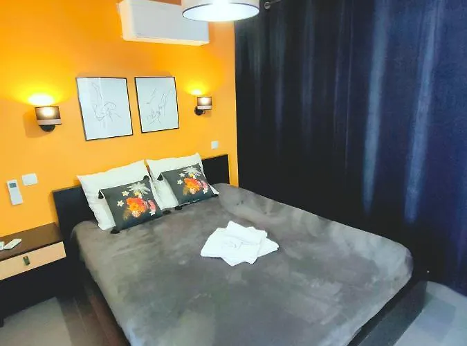 Cap D'agde Naturiste F