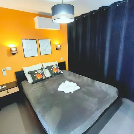 Cap D'agde Naturiste F