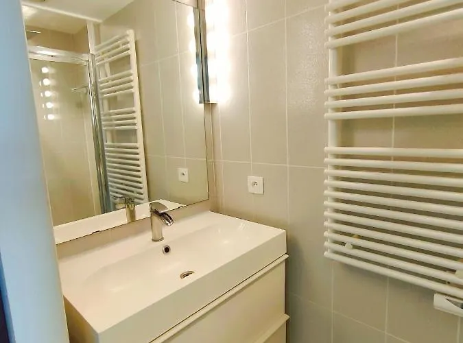 Cap D'agde Naturiste F Agde